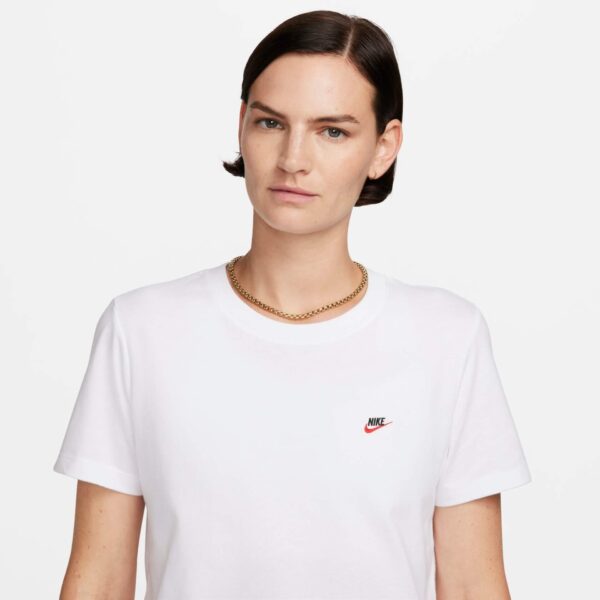 Camiseta Nike Sportswear Feminina - Image 4