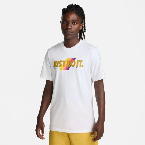 Camiseta Nike sportwears