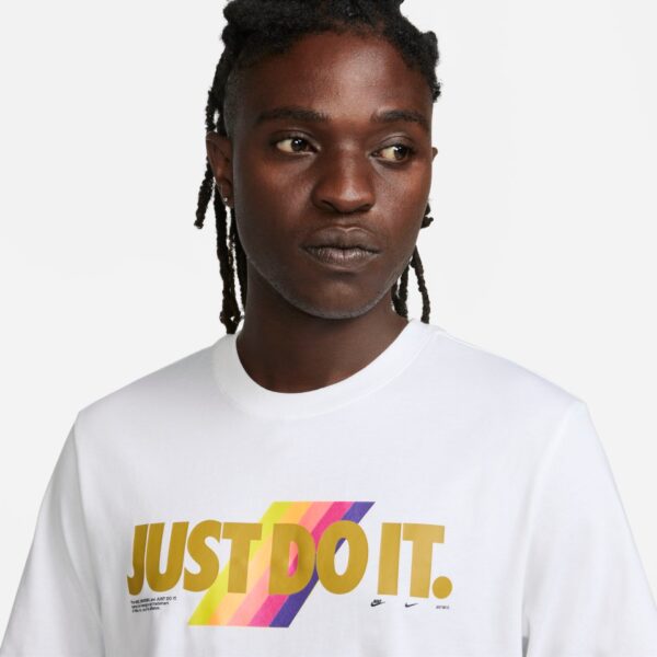 Camiseta Nike sportwears - Image 3