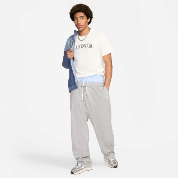 Camiseta Nike Sportswear - Image 5