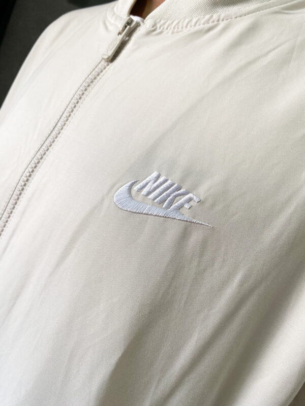 Jaqueta Nike Sportswear Sport Essentials - Image 3