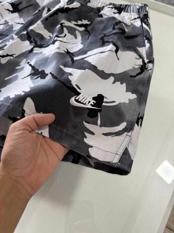 Shorts Nike Club+ Woven Flow - Image 4