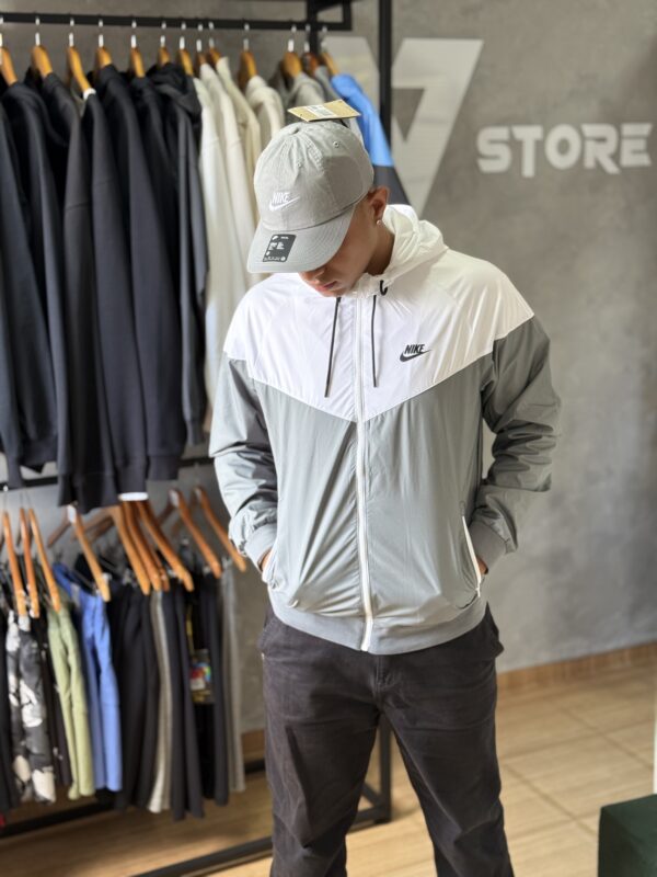 Jaqueta Nike Sportswear Windrunner
